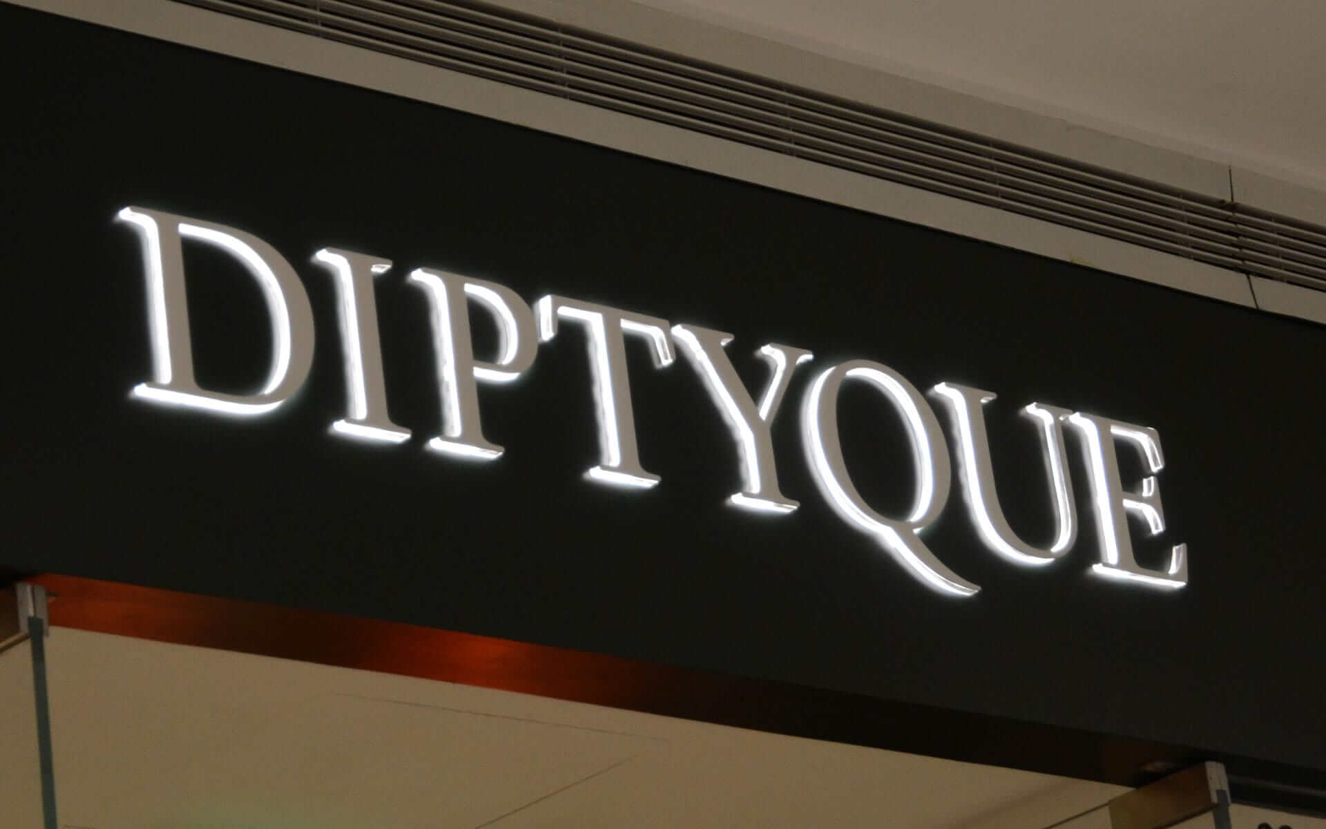 Side-lit Channel Letters for Diptyque