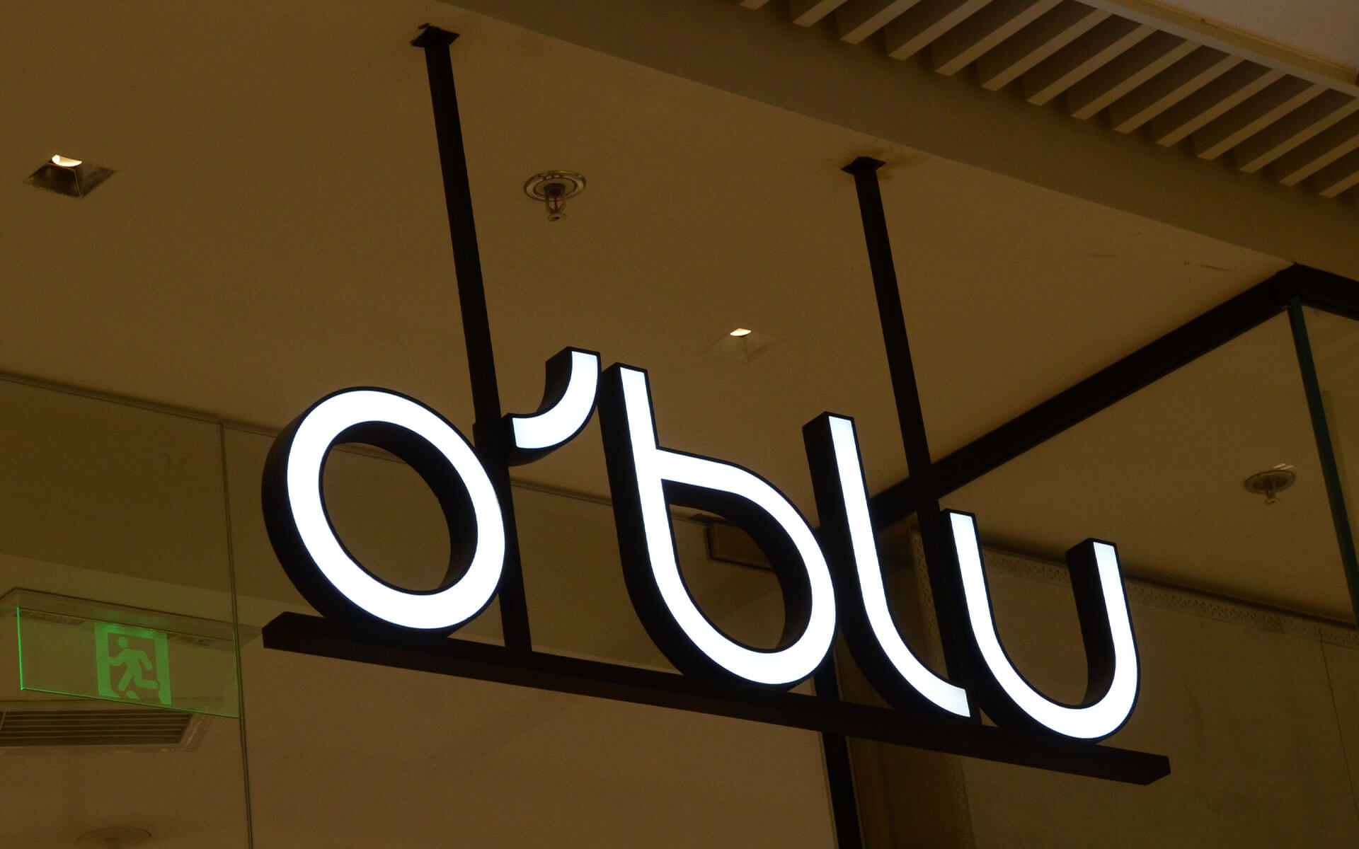 Trim Face-lit Metal Channel Letters for O'blu