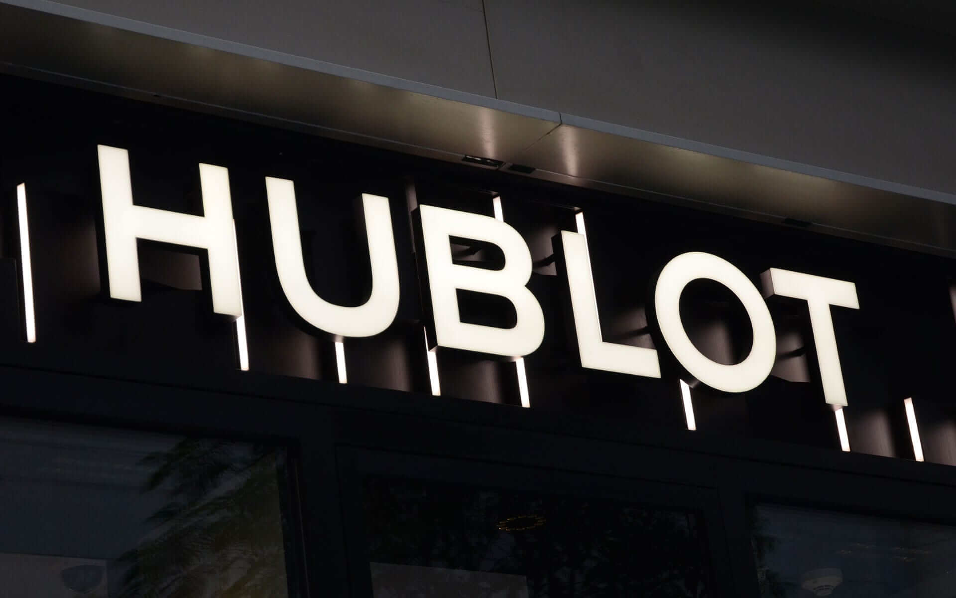 Trimless Face-lit Metal Channel Letters for Hublot